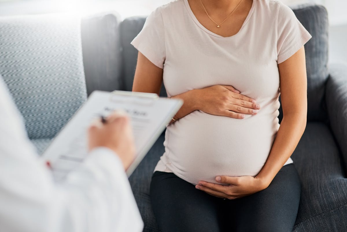 Varicelle pendant la grossesse : comment réagir efficacement ? 
                Enceinte, j'ai la varicelle : que faire ?