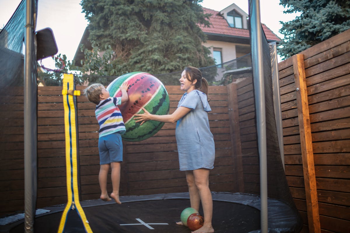 
                Trampoline enceinte : quels sont les risques ? 
                            