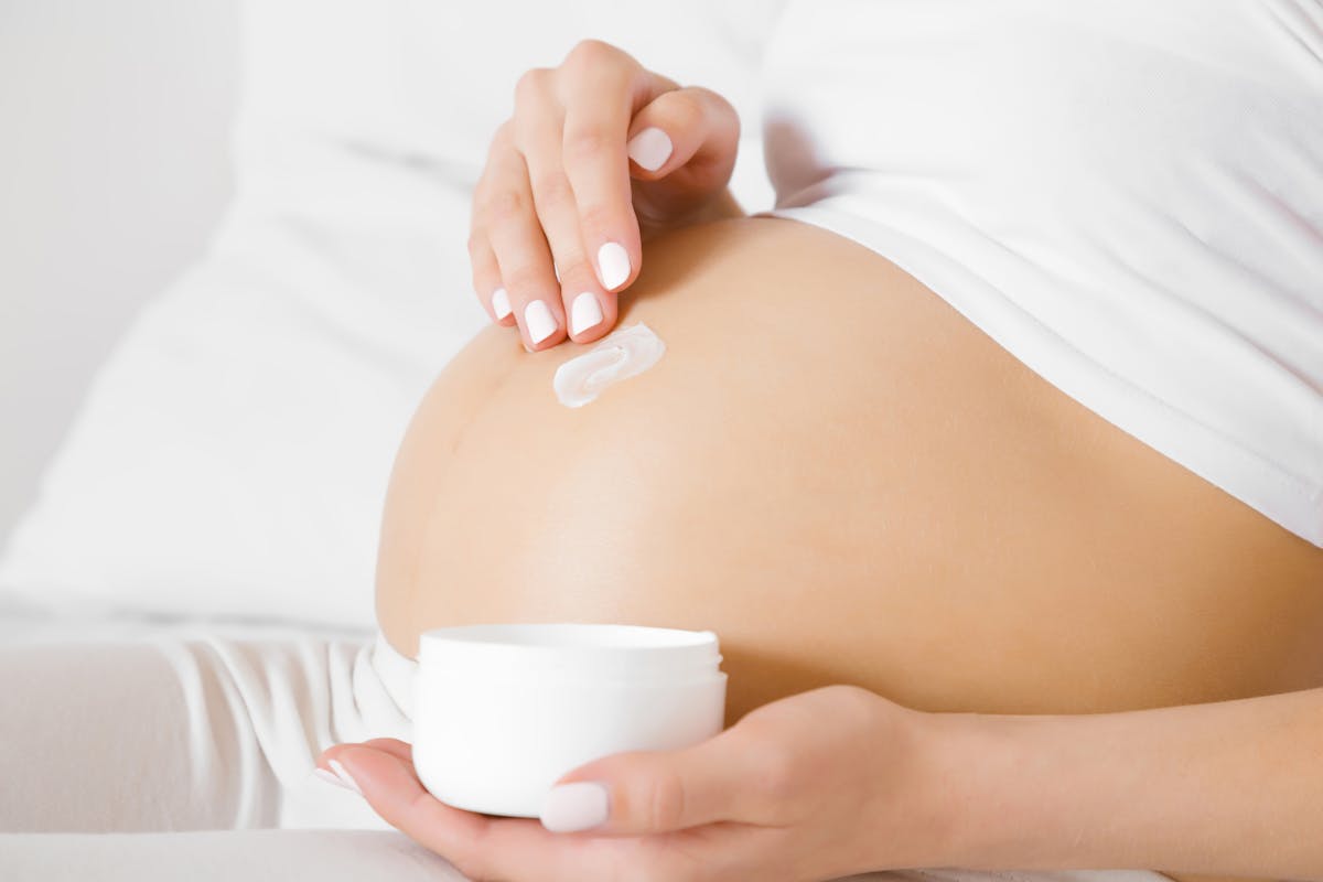 Utilisation du beurre de karité en grossesse : est-ce sans 
                Peut-on utiliser du beurre de karité pendant la grossesse ?